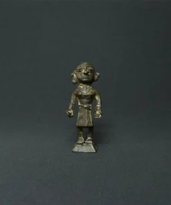 bhoota lady bronze sculpture front view