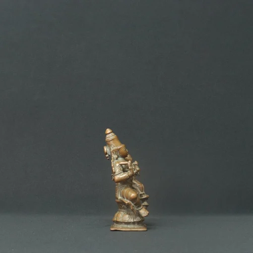 lord rama and sita bronze sculpture side view 4