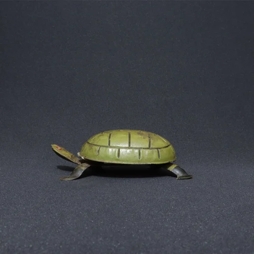 turtle tin toy collectibles side view 2