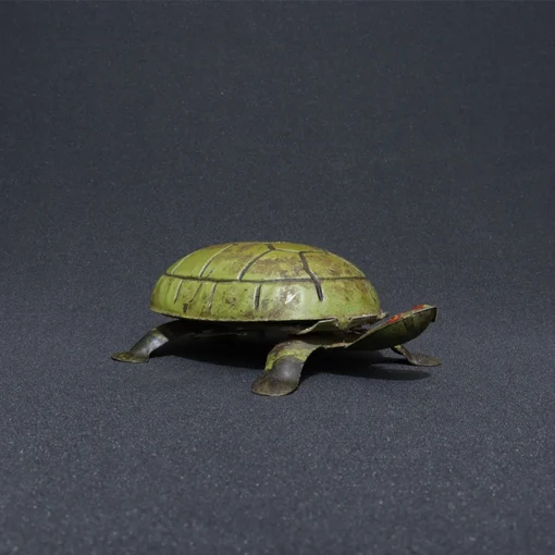 turtle tin toy collectibles side view 3