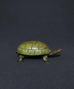 turtle tin toy collectibles side view 4