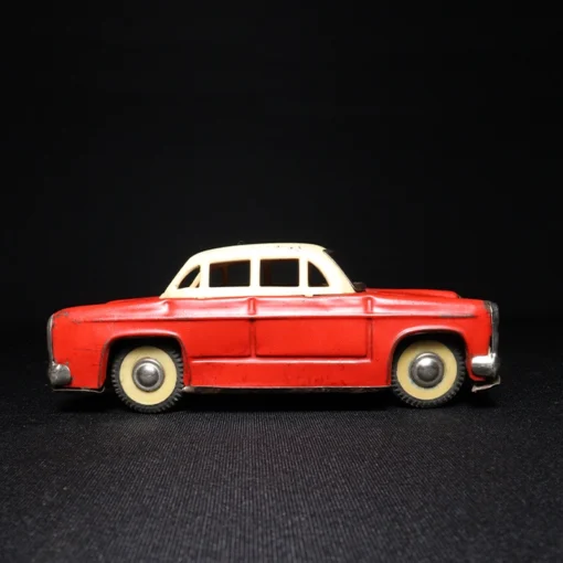 car tin toy IV side view 4