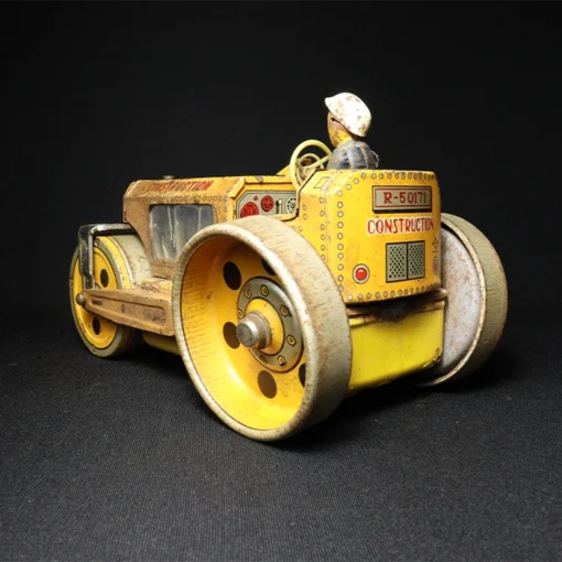 tin toy road roller back view 1