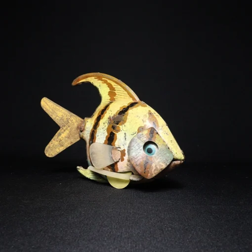 tin toy fish side view 3
