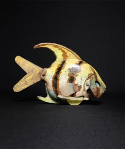 tin toy fish side view 4