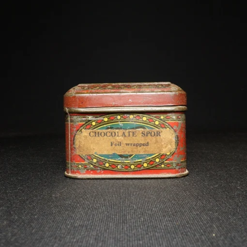 carrs biscuit tin box side view 3