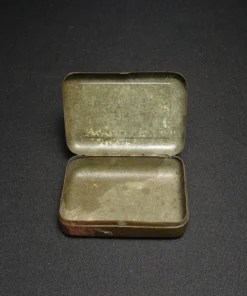 chirettones tablet tin box open view