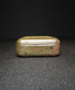 chirettones tablet tin box side view 3