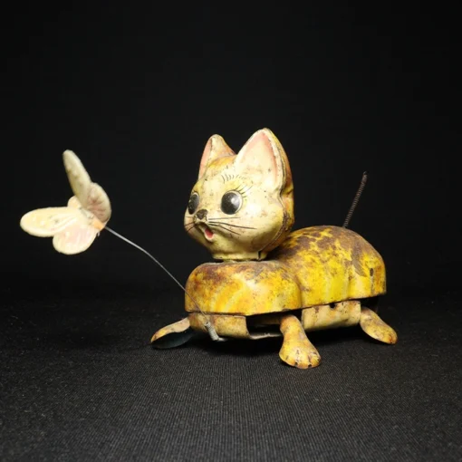 tin toy cat side view 1