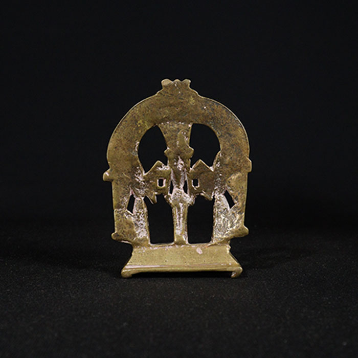 balaji set bronze sculpture back view