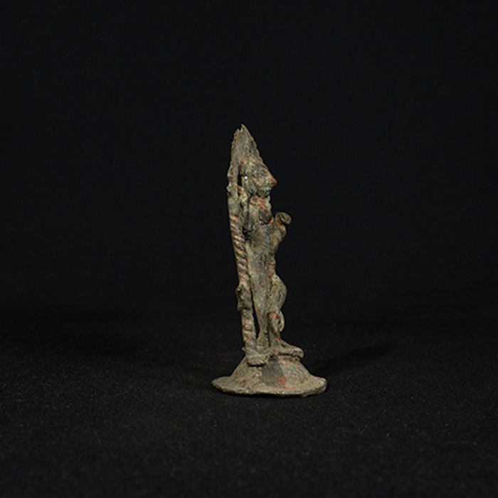 goddess laxmi bronze sculpture side view 2