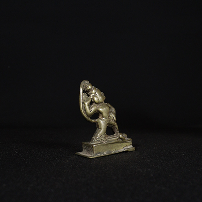 hanuman bronze sculpture half side view