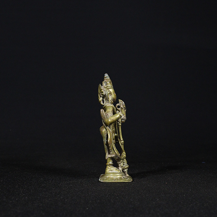 krishna bronze sculpture side view