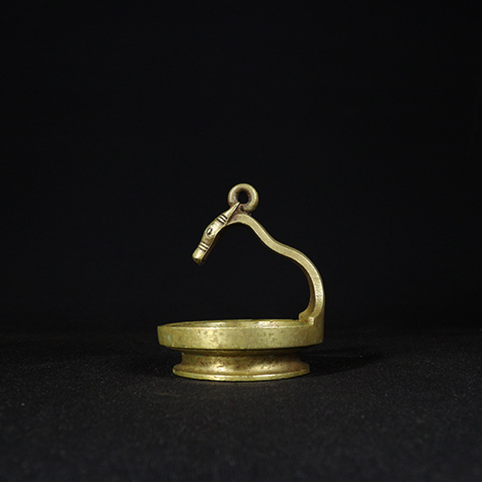 oil lamp bronze collectible side view 2