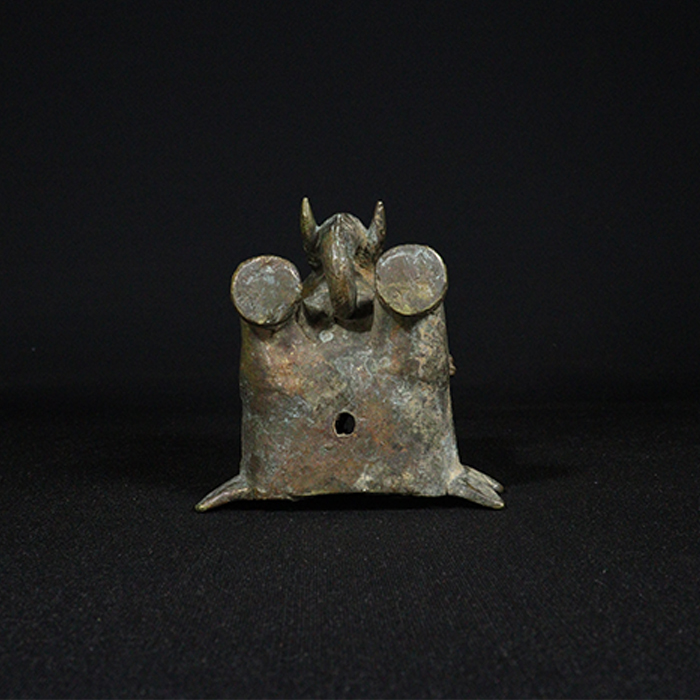 elephant palkhi handle bronze collectible bottom view
