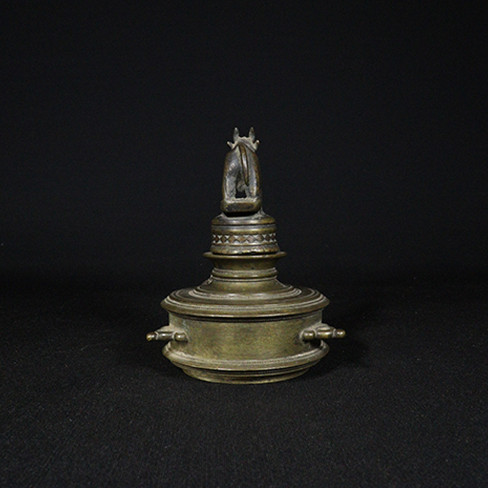 ink pot bronze collectible back view