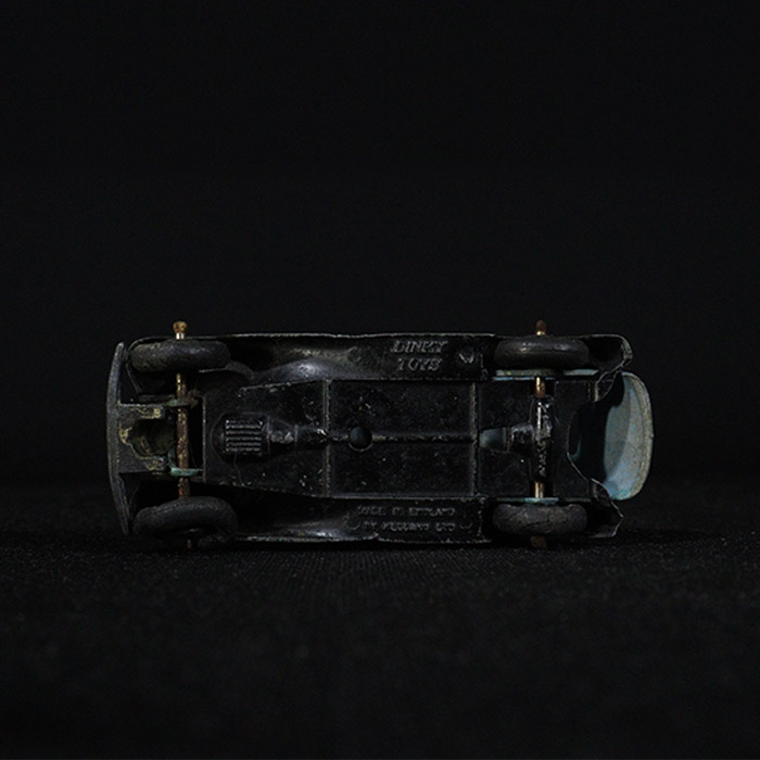 dinky tin toys bently coupe car bottom view
