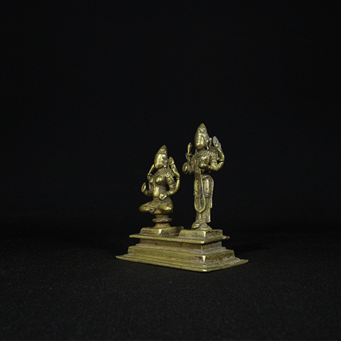 shiva parvati bronze sculpture half side view 2