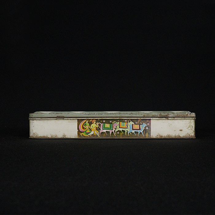 sweets tin box back view