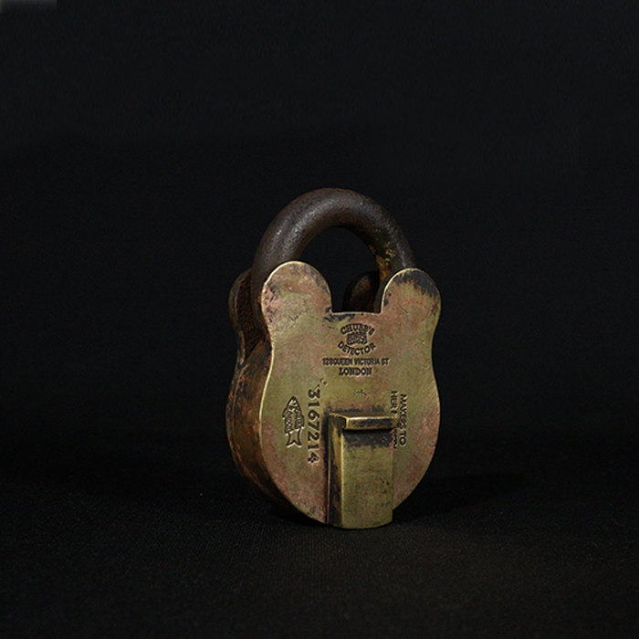 chubbs detector padlock bronze collectible half side