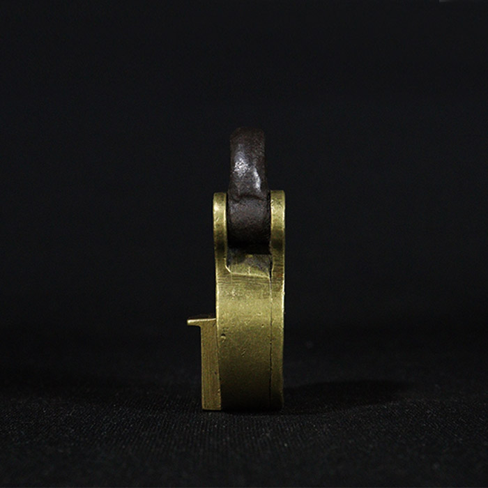 queen padlock bronze collectible side view 2