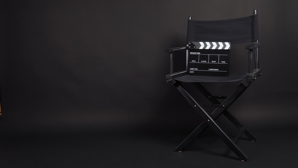 film director chair with clapperboard on it